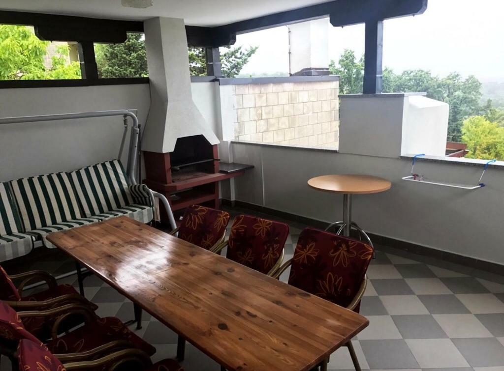 Apartament Mundial *